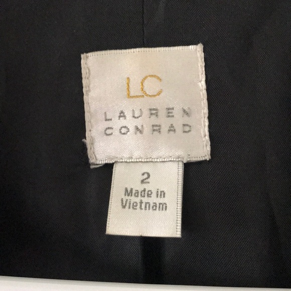 Blazer - Picture 2 of 2